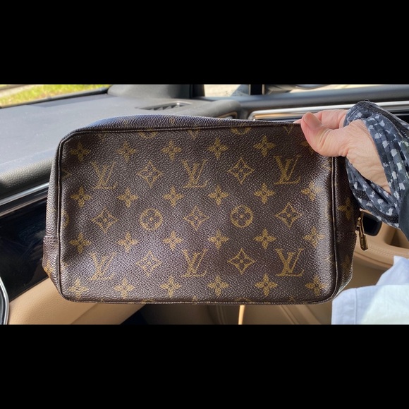 Louis Vuitton Clutch - Picture 2 of 2